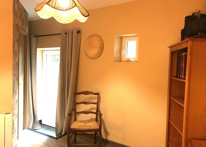 Les Du Prieure לינה וארוחת בוקר Saint-Vincent-Rive-dʼOlt